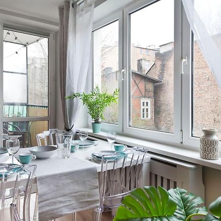 Stay Hip In Vibrant Centrally Located Apartment In Old Town 그단스크 외부 사진