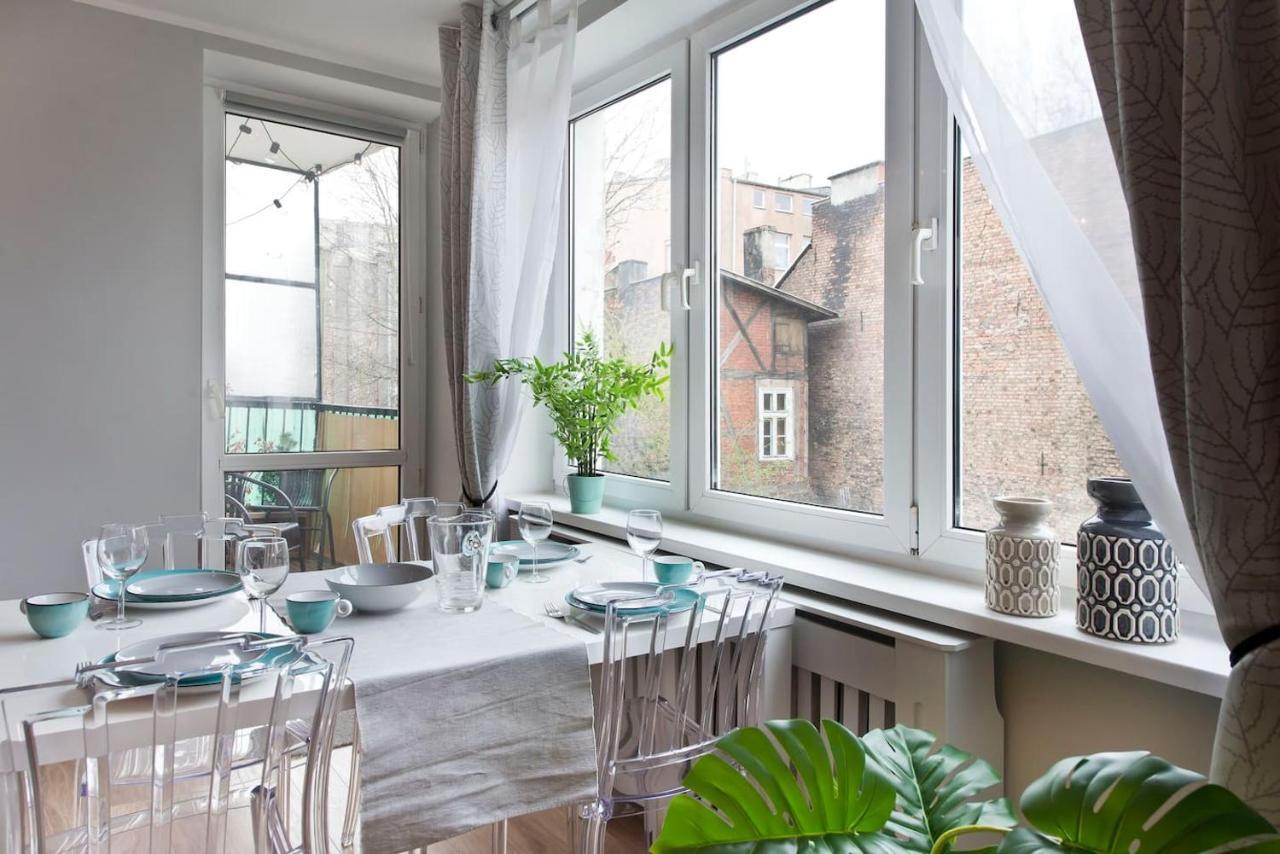 Stay Hip In Vibrant Centrally Located Apartment In Old Town 그단스크 외부 사진