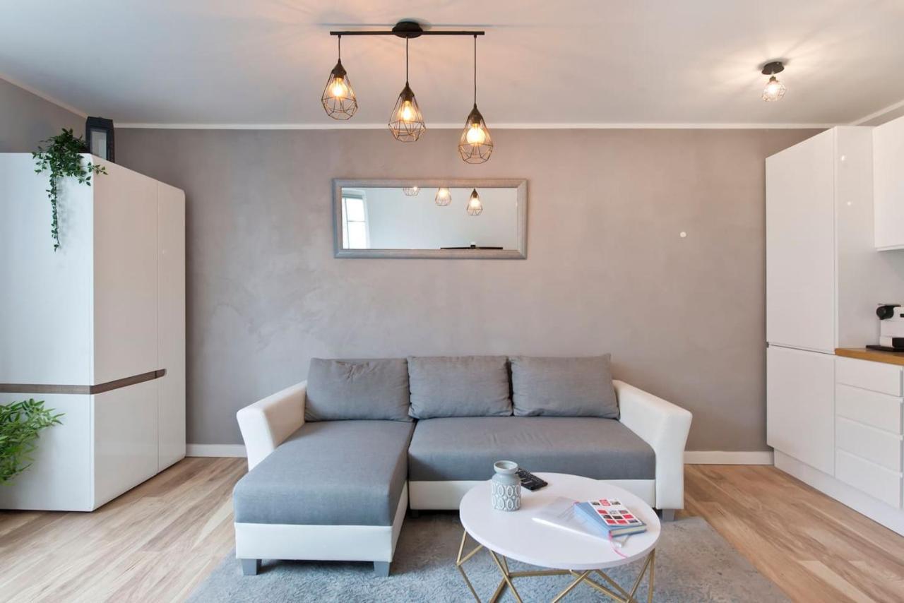 Stay Hip In Vibrant Centrally Located Apartment In Old Town 그단스크 외부 사진